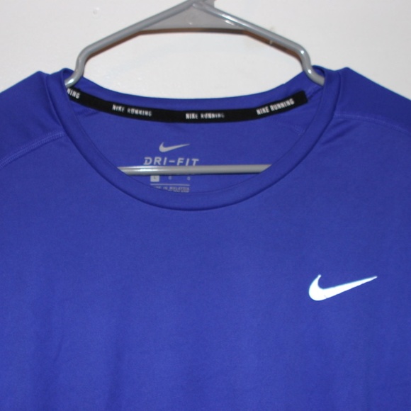 Nike Running Shirt - Dri Fit - Picture 3 of 4